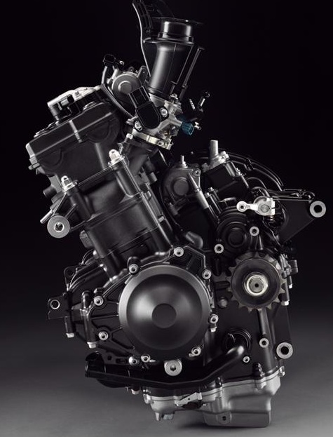 Yamaha-YZF-R1-2011-engine