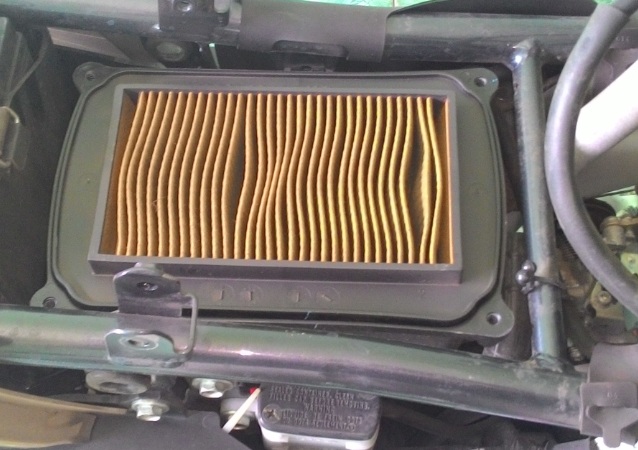 buka box filter udara vixion2